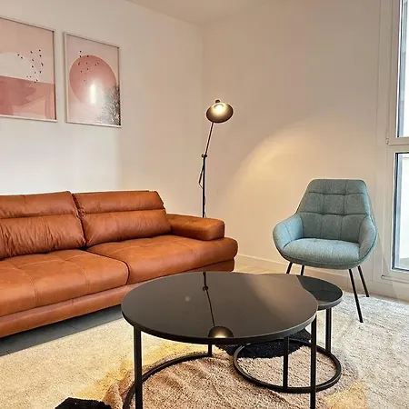 Apartment New Port, Free Parking Ybh1a